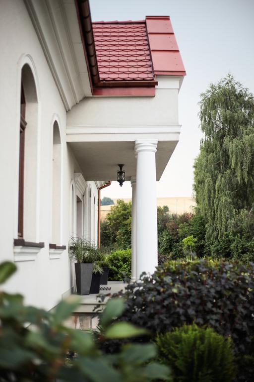 Bed and Breakfast Prestige Wierzchowisko Exterior foto